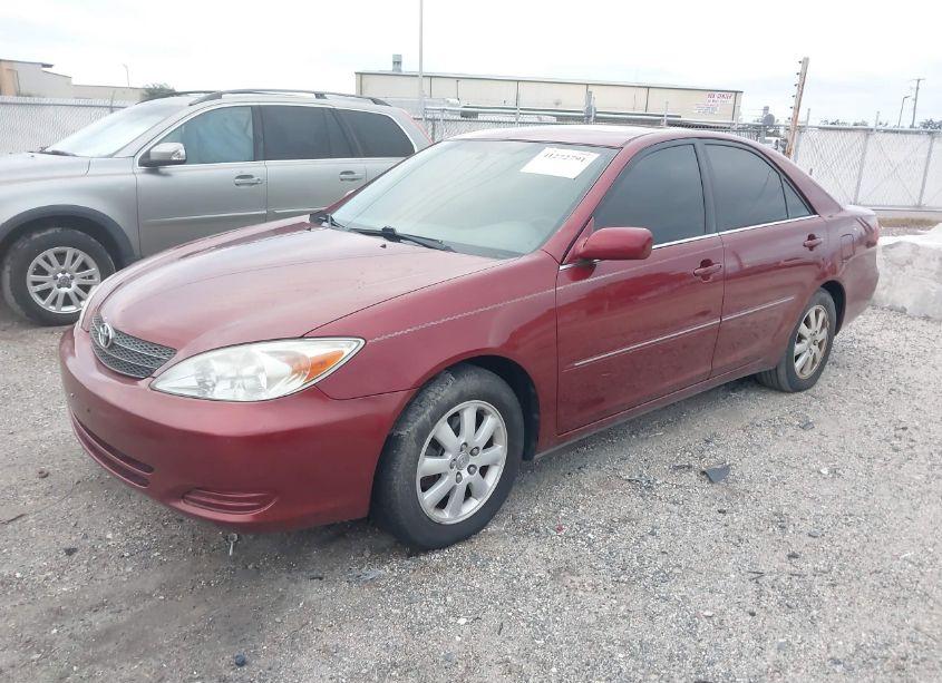 Photo 2 of 2002 Toyota Camry XLE V6 (VIN 4T1BF30KX2U029295)