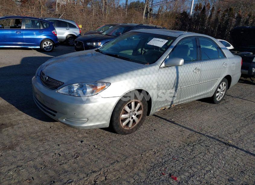 Photo 2 of 2002 Toyota Camry XLE V6 (VIN 4T1BF30KX2U537587)