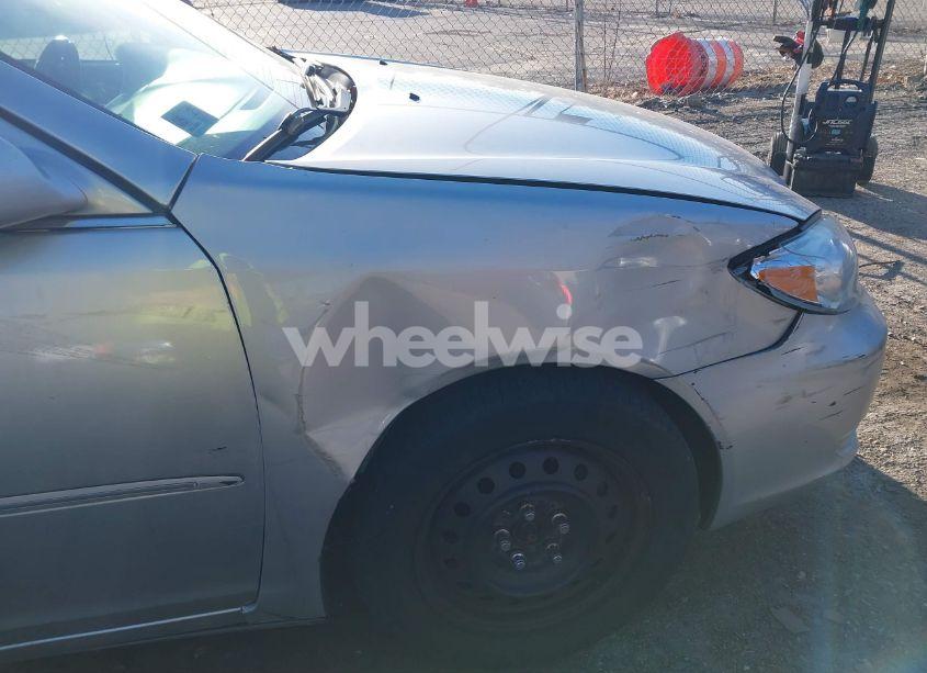 Photo 6 of 2002 Toyota Camry XLE V6 (VIN 4T1BF30KX2U537587)