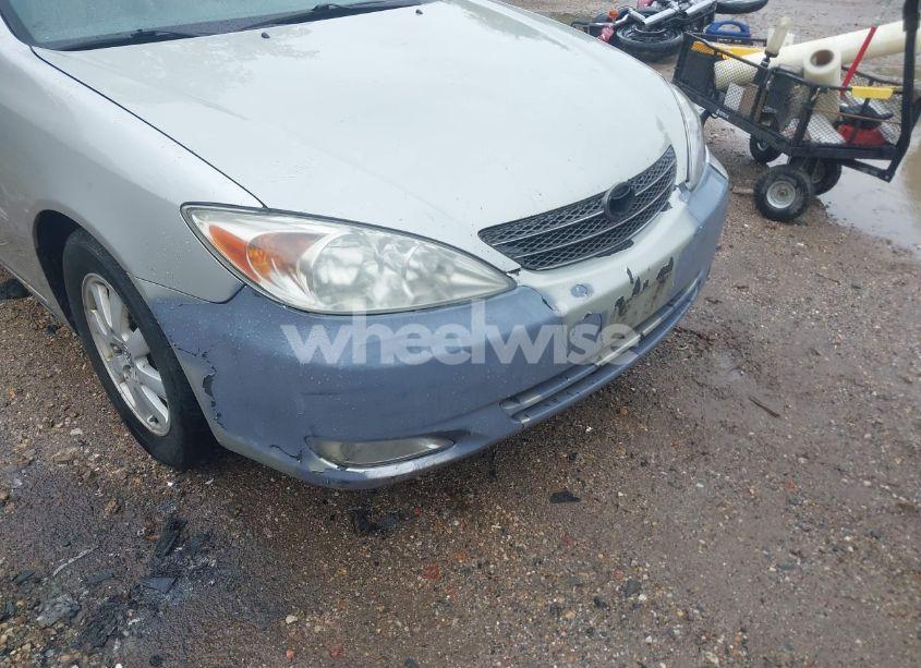 Photo 6 of 2004 Toyota Camry XLE V6 (VIN 4T1BF30KX4U580913)