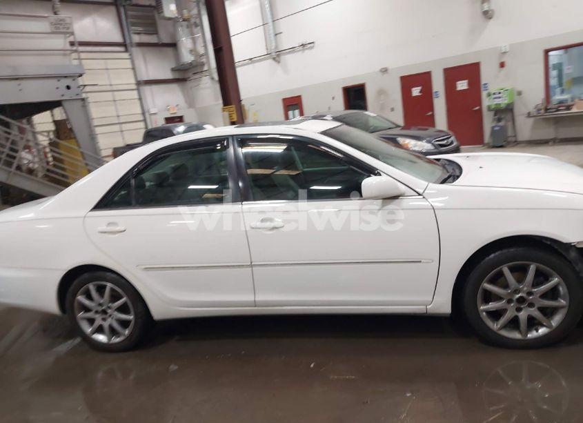 Photo 14 of 2005 Toyota Camry XLE V6 (VIN 4T1BF30KX5U083054)