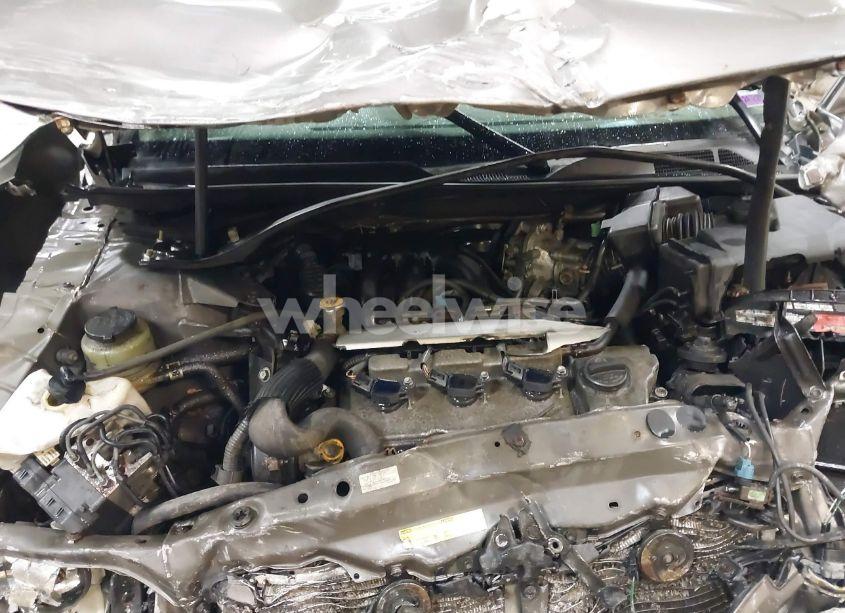 Photo 10 of 2005 Toyota Camry XLE V6 (VIN 4T1BF30KX5U604306)