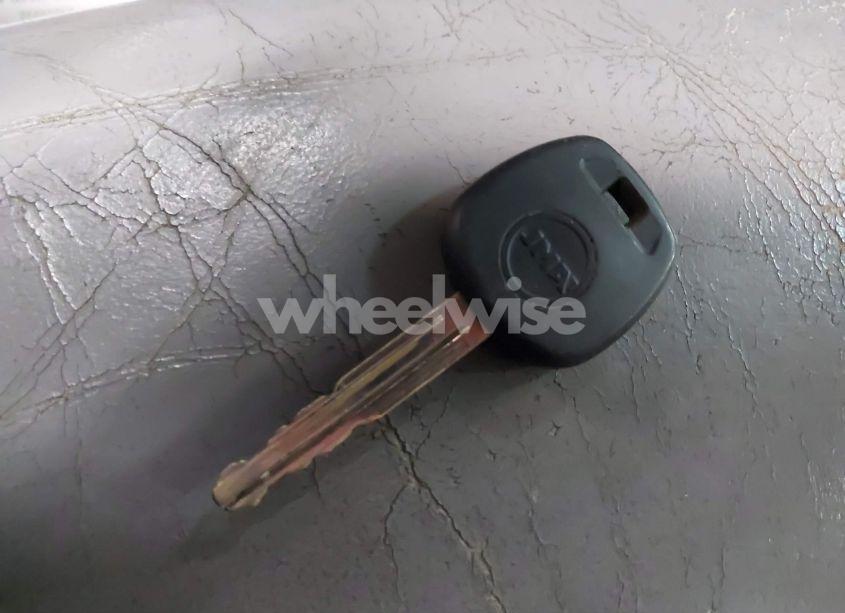 Photo 11 of 2005 Toyota Camry XLE V6 (VIN 4T1BF30KX5U604306)