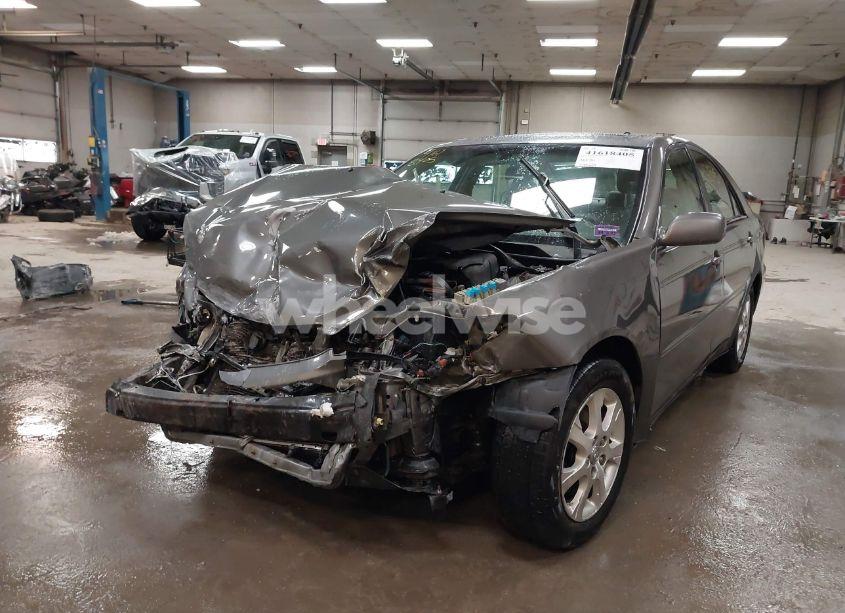 Photo 6 of 2005 Toyota Camry XLE V6 (VIN 4T1BF30KX5U604306)