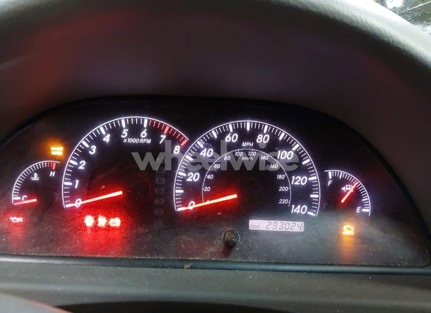 Photo 7 of 2005 Toyota Camry XLE V6 (VIN 4T1BF30KX5U604306)