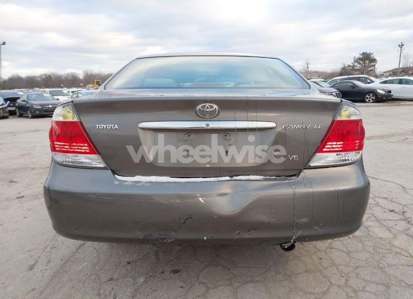 Photo 17 of 2005 Toyota Camry LE V6 (VIN 4T1BF30KX5U605732)