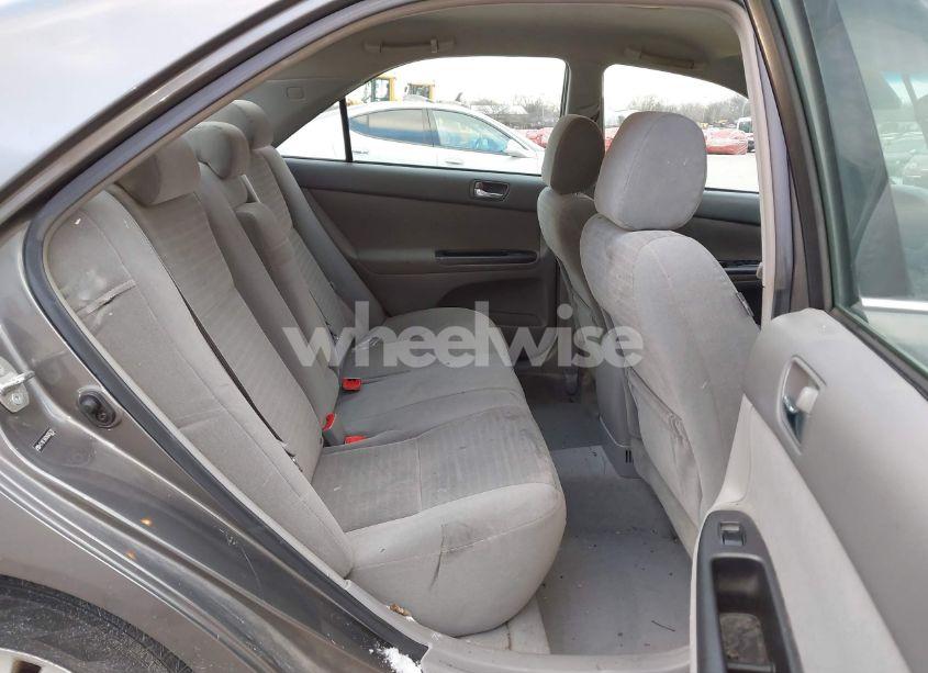 Photo 8 of 2005 Toyota Camry LE V6 (VIN 4T1BF30KX5U605732)