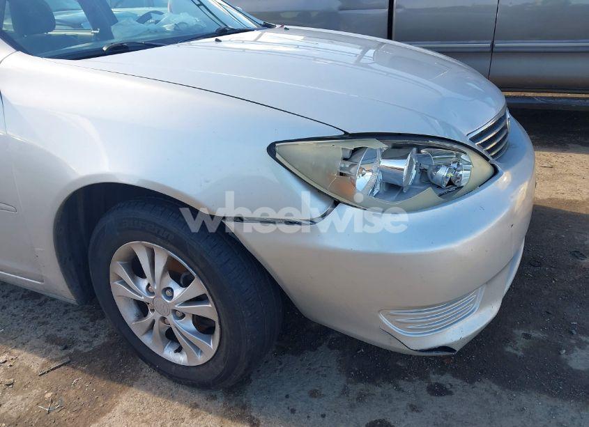 Photo 6 of 2005 Toyota Camry LE V6 (VIN 4T1BF30KX5U614284)