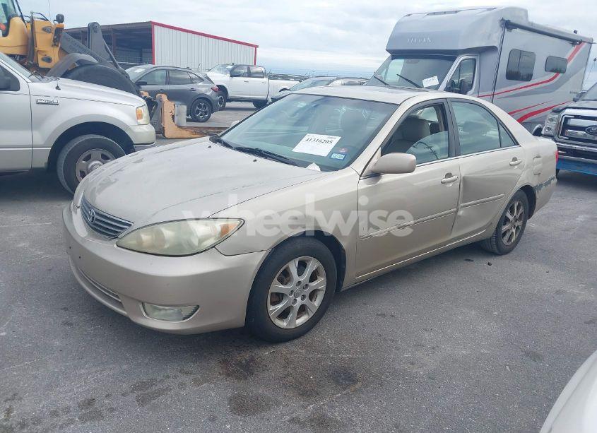 Photo 2 of 2006 Toyota Camry XLE V6 (VIN 4T1BF30KX6U118905)