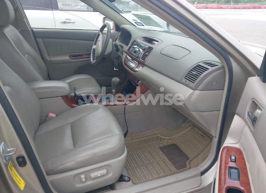 Photo 5 of 2006 Toyota Camry XLE V6 (VIN 4T1BF30KX6U118905)