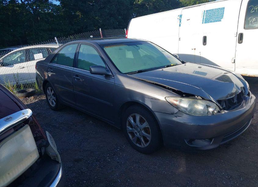 2006 Toyota Camry XLE V6 (VIN 4T1BF30KX6U622595) main photo