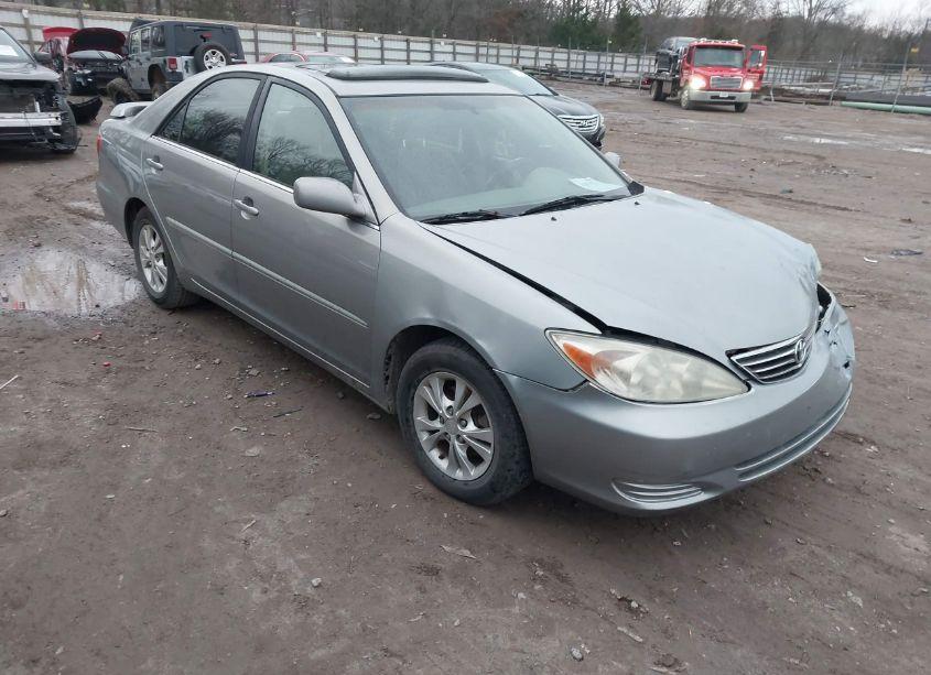 2006 Toyota Camry LE V6 (VIN 4T1BF30KX6U624086) main photo