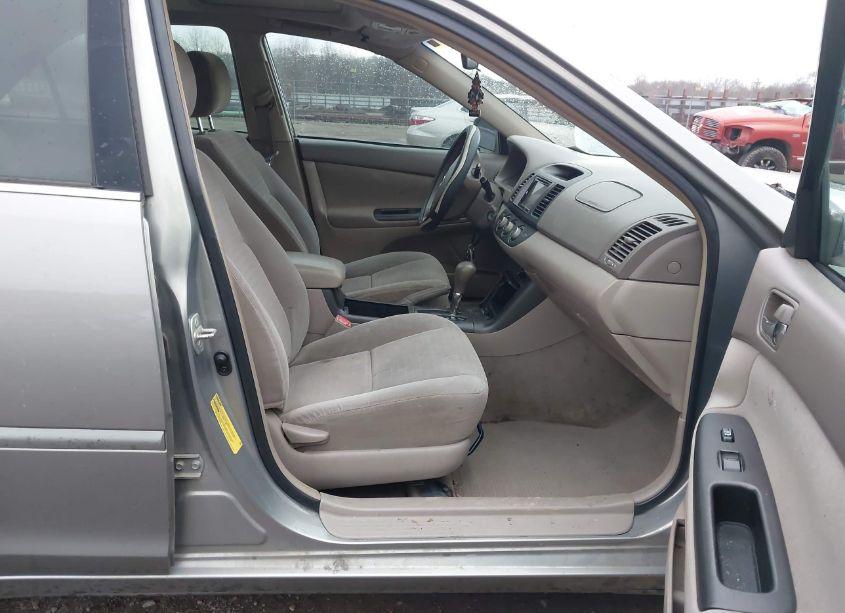 Photo 5 of 2006 Toyota Camry LE V6 (VIN 4T1BF30KX6U624086)