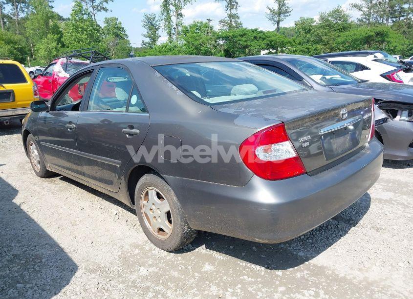 Photo 3 of 2003 Toyota Camry LE V6 (VIN 4T1BF32K03U551495)