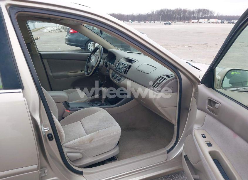 Photo 5 of 2003 Toyota Camry LE V6 (VIN 4T1BF32K03U565154)