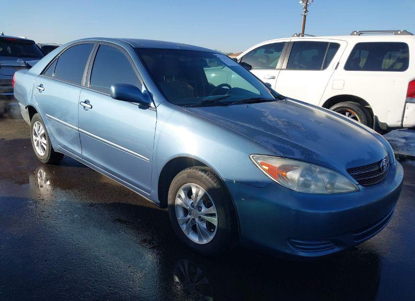 2004 Toyota Camry LE V6 (VIN 4T1BF32K04U582070) main photo