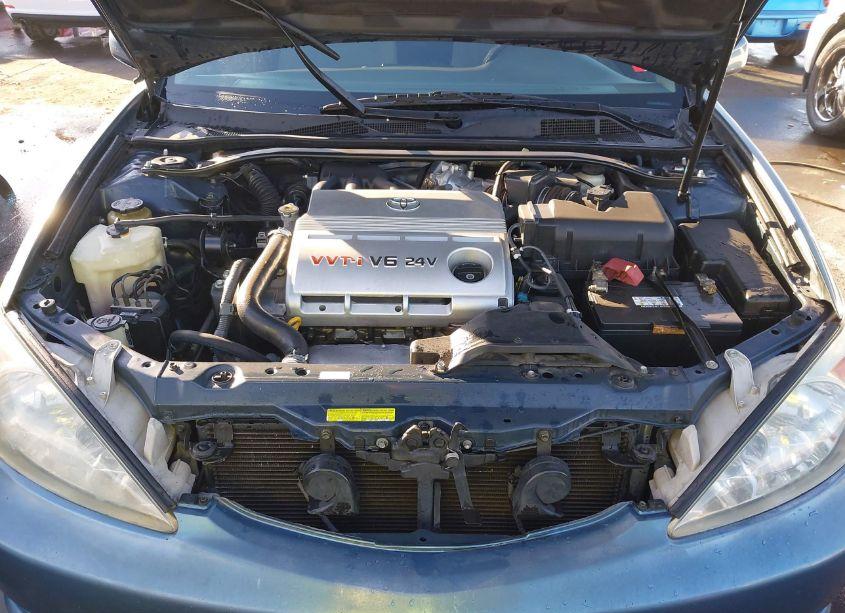 Photo 10 of 2004 Toyota Camry LE V6 (VIN 4T1BF32K04U582070)