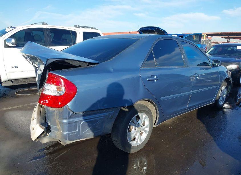 Photo 4 of 2004 Toyota Camry LE V6 (VIN 4T1BF32K04U582070)