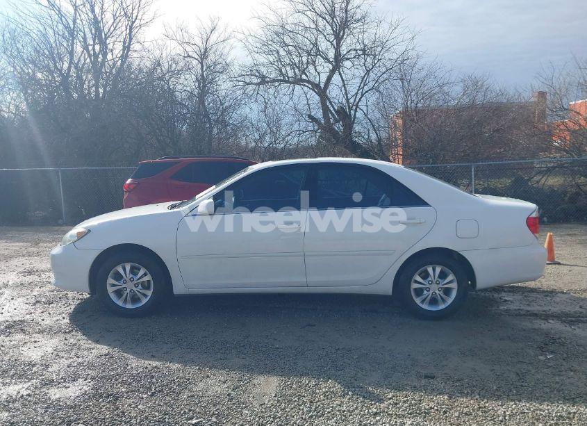 Photo 14 of 2005 Toyota Camry LE V6 (VIN 4T1BF32K05U096621)