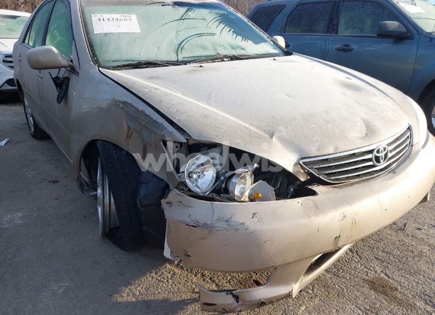 Photo 6 of 2005 Toyota Camry XLE V6 (VIN 4T1BF32K05U105382)