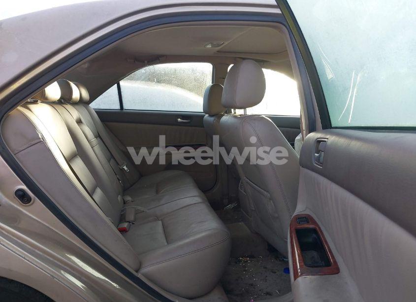 Photo 8 of 2005 Toyota Camry XLE V6 (VIN 4T1BF32K05U105382)