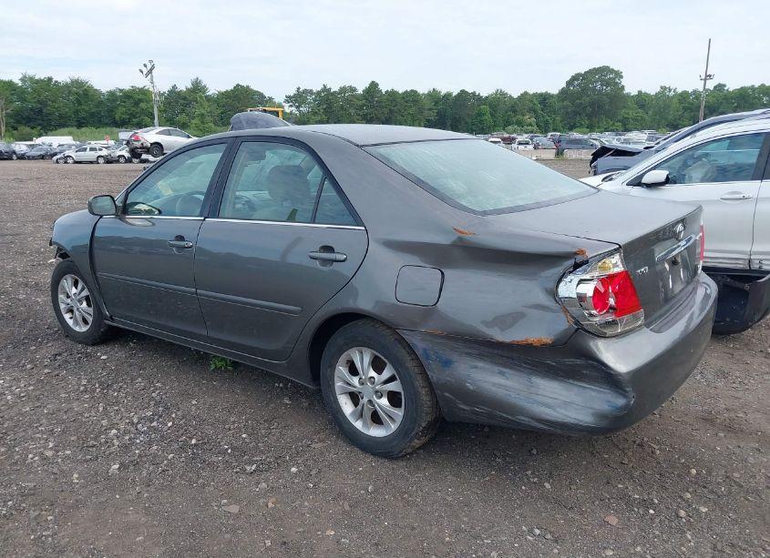 Photo 3 of 2005 Toyota Camry LE V6 (VIN 4T1BF32K05U590509)
