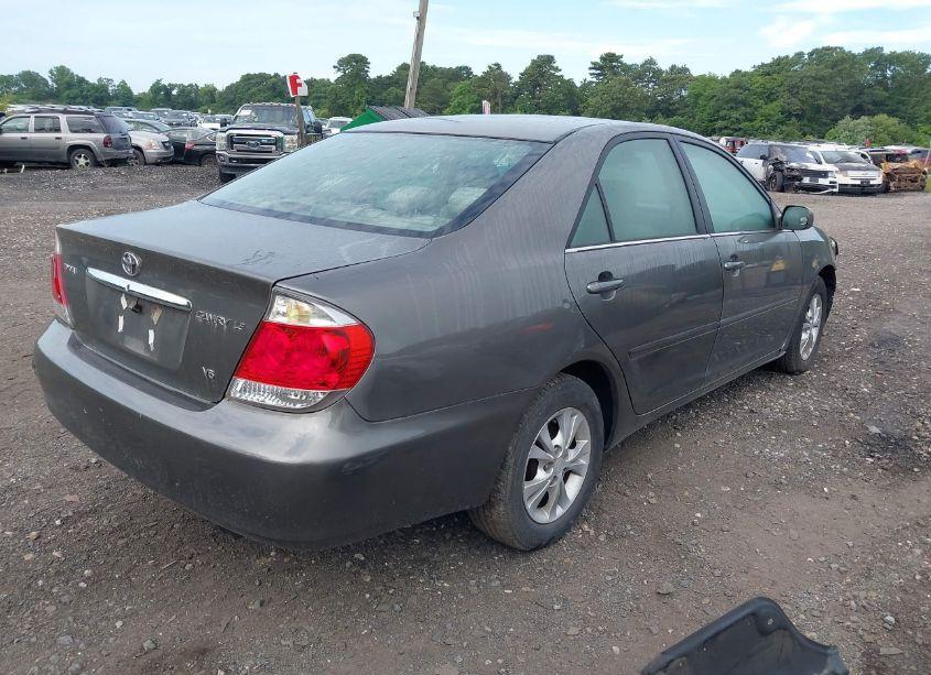 Photo 4 of 2005 Toyota Camry LE V6 (VIN 4T1BF32K05U590509)
