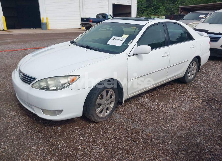 Photo 2 of 2005 Toyota Camry XLE V6 (VIN 4T1BF32K05U608510)