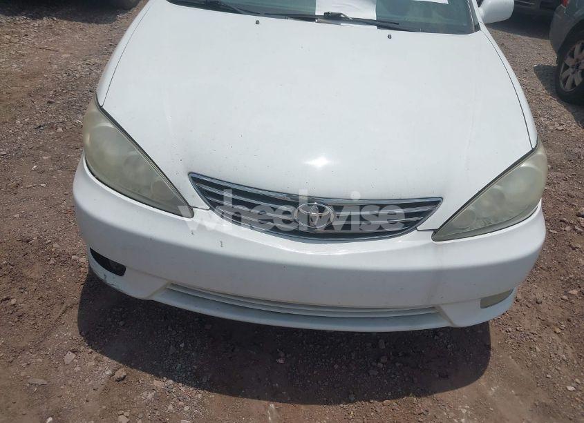 Photo 6 of 2005 Toyota Camry XLE V6 (VIN 4T1BF32K05U608510)