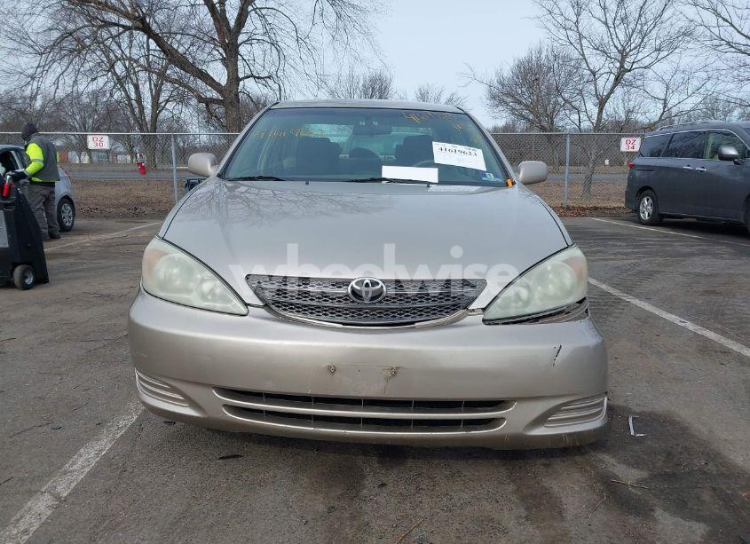 Photo 12 of 2002 Toyota Camry LE V6 (VIN 4T1BF32K12U520528)