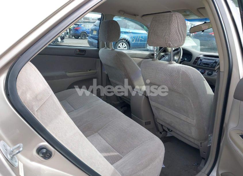 Photo 8 of 2002 Toyota Camry LE V6 (VIN 4T1BF32K12U520528)