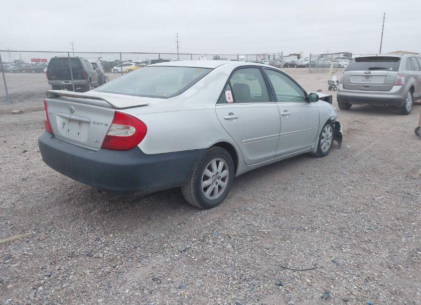 Photo 4 of 2002 Toyota Camry XLE V6 (VIN 4T1BF32K12U529794)