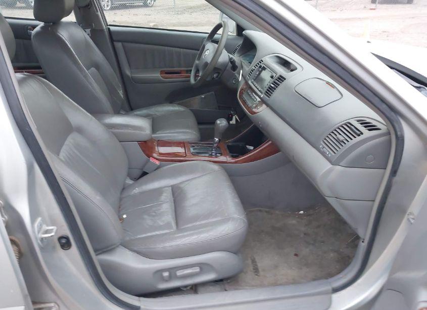 Photo 5 of 2002 Toyota Camry XLE V6 (VIN 4T1BF32K12U529794)