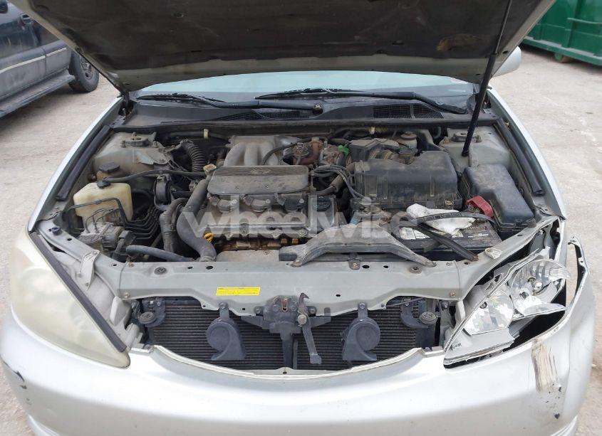Photo 10 of 2002 Toyota Camry LE V6 (VIN 4T1BF32K12U538818)