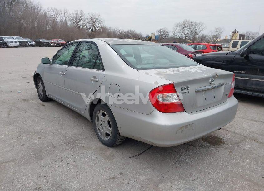 Photo 3 of 2002 Toyota Camry LE V6 (VIN 4T1BF32K12U538818)