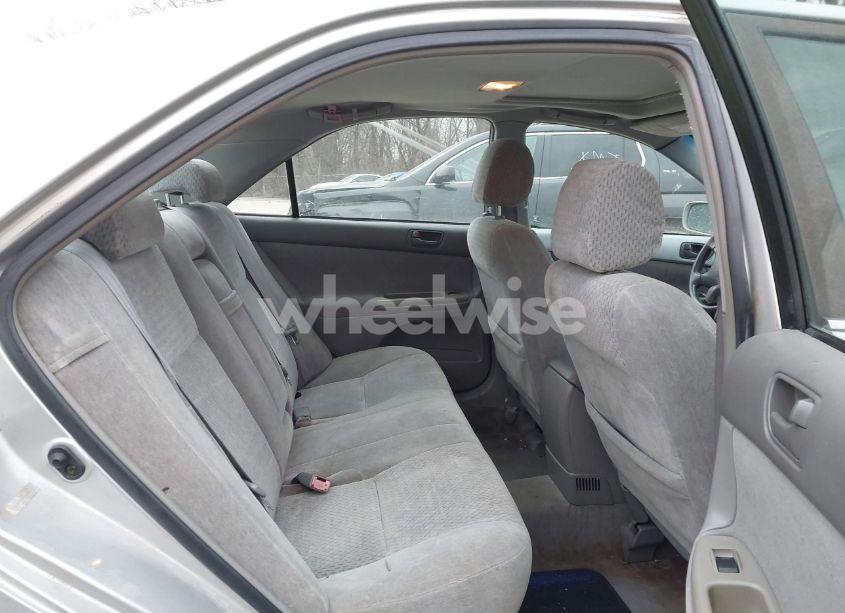 Photo 8 of 2002 Toyota Camry LE V6 (VIN 4T1BF32K12U538818)