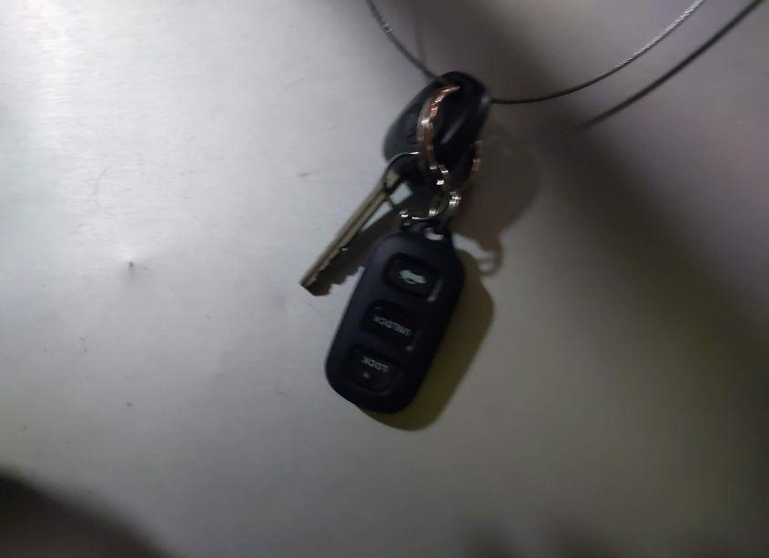 Photo 11 of 2003 Toyota Camry SE V6 (VIN 4T1BF32K13U562375)