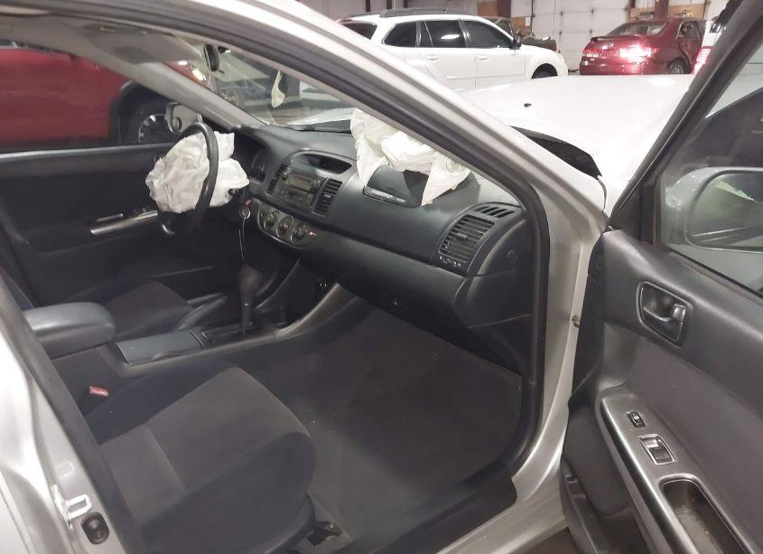 Photo 5 of 2003 Toyota Camry SE V6 (VIN 4T1BF32K13U562375)