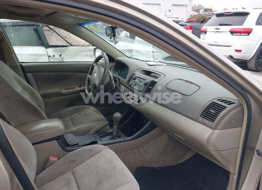 Photo 5 of 2004 Toyota Camry LE V6 (VIN 4T1BF32K14U066784)