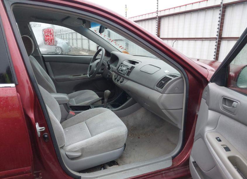 Photo 5 of 2004 Toyota Camry LE V6 (VIN 4T1BF32K14U072083)