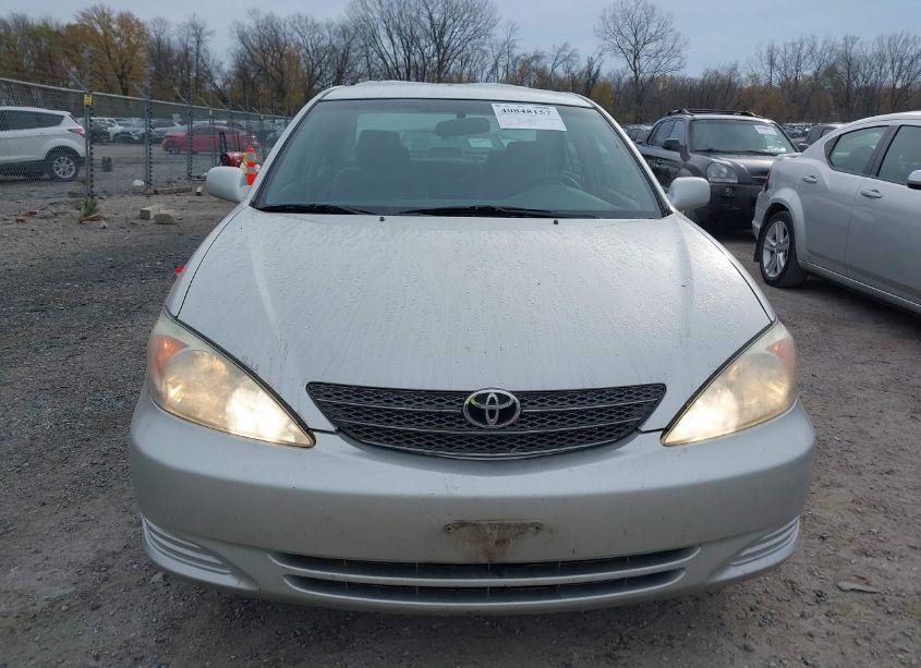 Photo 12 of 2004 Toyota Camry LE V6 (VIN 4T1BF32K14U586595)