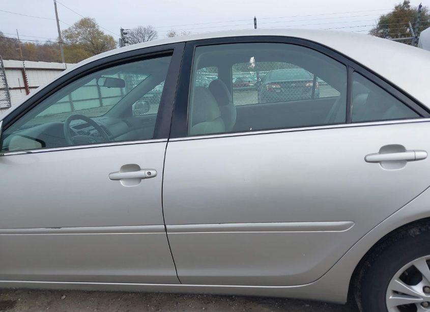 Photo 14 of 2004 Toyota Camry LE V6 (VIN 4T1BF32K14U586595)