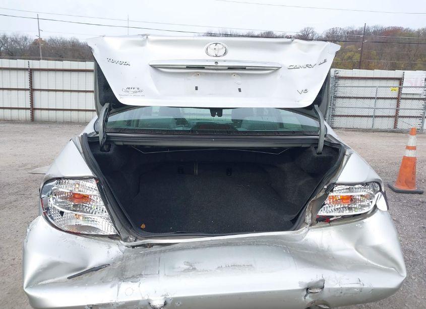 Photo 6 of 2004 Toyota Camry LE V6 (VIN 4T1BF32K14U586595)