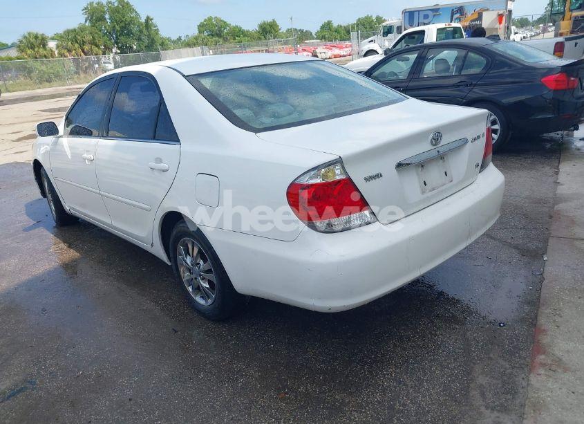 Photo 3 of 2005 Toyota Camry LE V6 (VIN 4T1BF32K15U096143)