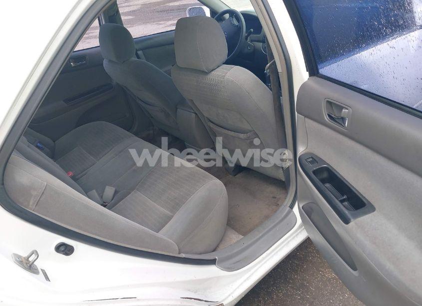 Photo 8 of 2005 Toyota Camry LE V6 (VIN 4T1BF32K15U096143)