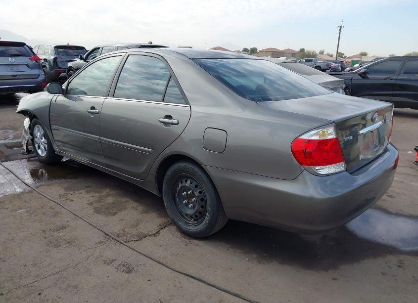 Photo 3 of 2005 Toyota Camry LE V6 (VIN 4T1BF32K15U602733)