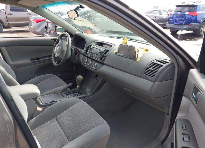 Photo 5 of 2005 Toyota Camry LE V6 (VIN 4T1BF32K15U602733)