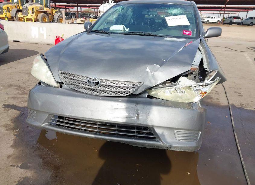 Photo 6 of 2005 Toyota Camry LE V6 (VIN 4T1BF32K15U602733)