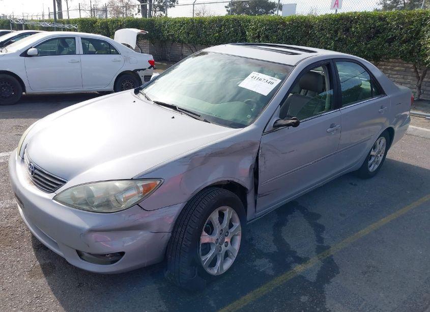 Photo 2 of 2005 Toyota Camry XLE V6 (VIN 4T1BF32K15U619161)