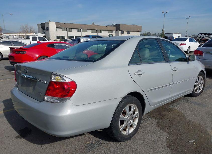 Photo 4 of 2005 Toyota Camry XLE V6 (VIN 4T1BF32K15U619161)